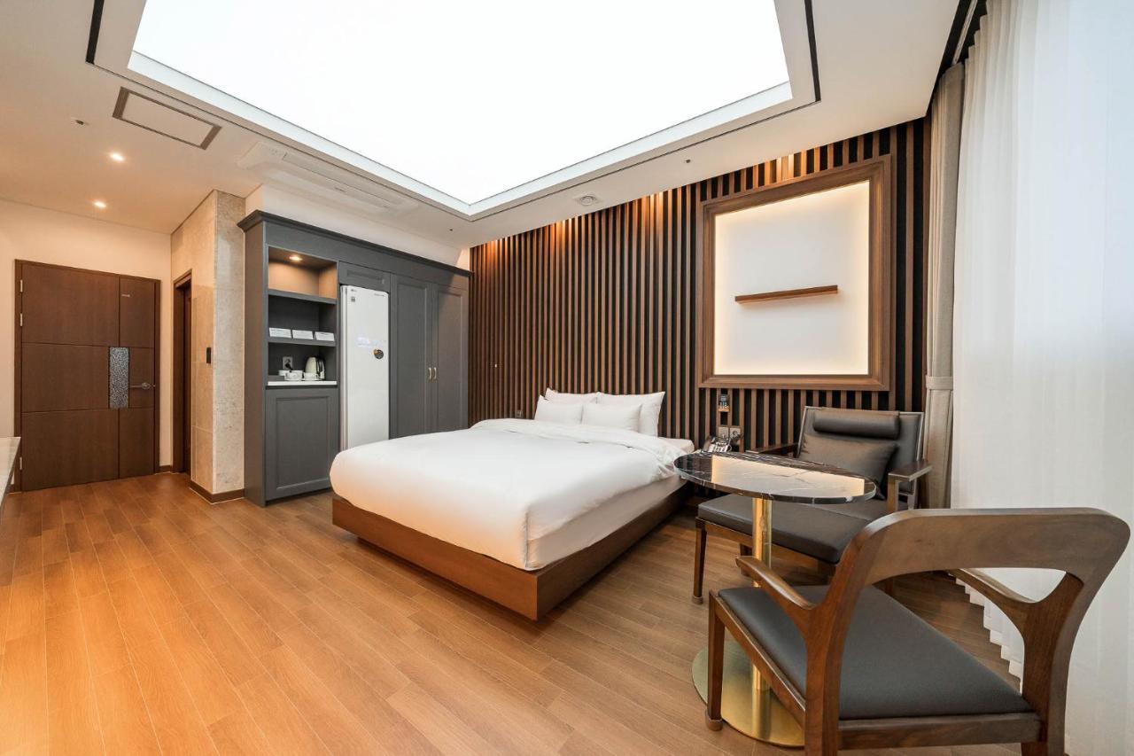 Hotel Demer Mokpo Exterior foto
